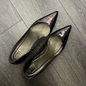 Stuart Weitzman brown vintage kitten heels 9
